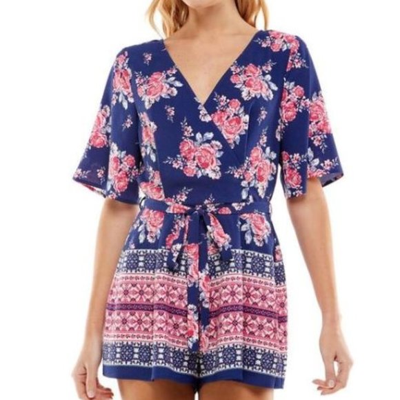NWT Trixxi Women's Blue Surplice Printed‎ Flutter Sleeve Romper Juniors Size XL - Picture 1 of 16